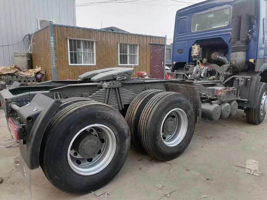 Em bom estado, caminhão de cabeça azul Sinotruk HOWO 6*4 caminhão de tração com capacidade de motor 4-6L