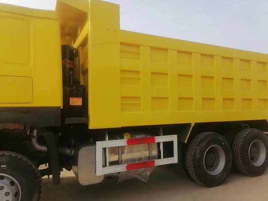 Sinotruck HOWO 6*4 camião de descarga amarelo com transmissão manual