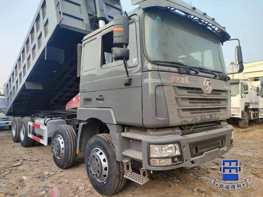 Certificado GCC Shacman F3000 8 * 4 de despejo de caminhão com capacidade de motor de 6-8L em cinza