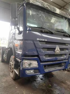 Venda 6×4 Tração Sinotruk caminhão-trator com capacidade de motor 4-6L em cor azul