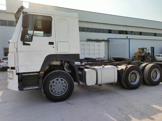6×4 Roda motriz HOWO 6X4 400L Alta potência Caminhão tractor usado 12r22.5 para ≤5 lugares
