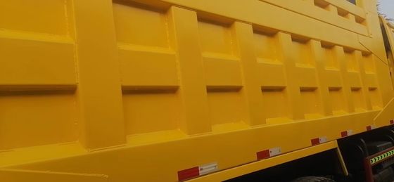 10 pneus Sinotruck HOWO 6*4 camião de segunda mão camião de descarga traseiro estilo de elevação emissão Euro 3/4/5