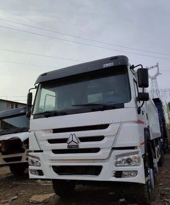 8×4 rodas motrizes caminhão de desvio HOWO E7 caminhão de descarga com transmissão manual