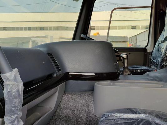 8×4 rodas motrizes caminhão de desvio HOWO E7 caminhão de descarga com transmissão manual