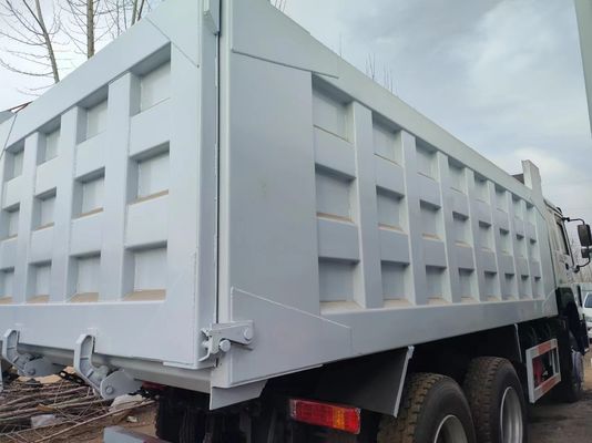 Sinotruck 6X4 Tractor Truck Heavy Duty com transmissão manual e pneu 12.00r20