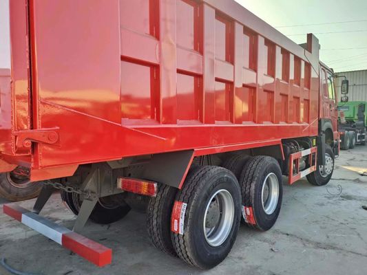 Cor Vermelha Sinotruk HOWO 6X4 351 450HP caminhão de descarga Transmissão manual Tipo 8×4 Tração