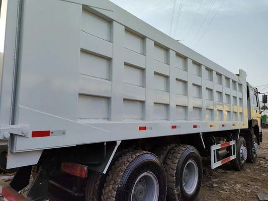 ZZ3257N3847B camião de lixo A solução confiável para o transporte de material branco