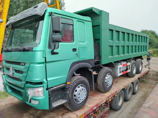 12 Pneus Sinotruk HOWO 8*4 camião de segunda mão camião verde com transmissão manual