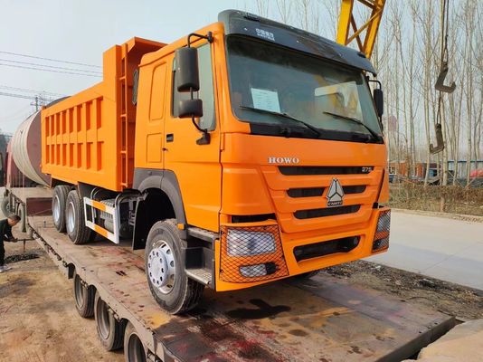 Caminhão Sinotruk usado 6X4 de 10 rodas, de cargas pesadas, de 5 lugares