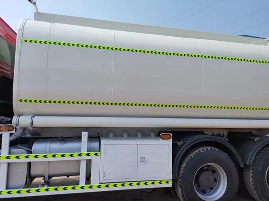 20000-25000 litros Tanque de combustível de óleo Caminhão-tanque para armazenamento Certificado GCC HOWO 6X4