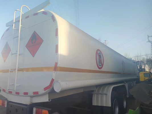 Usado HOWO 8*4 Tank Truck de óleo de combustível 20000L Euro 3/4/5 para seus projetos de construção