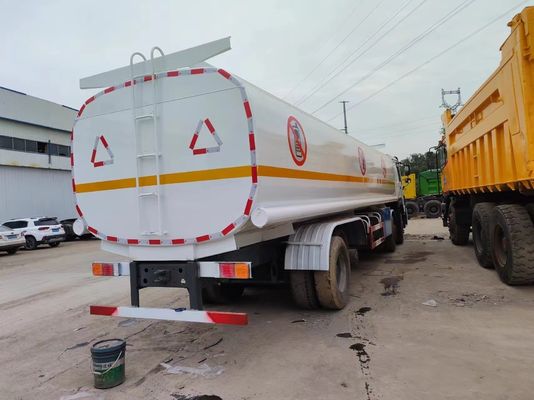 351-450hp Siontruk HOWO Euro 3/4/5 8*4 Camião-tanque de combustível 10350X2496X3048mm para entrega de combustível