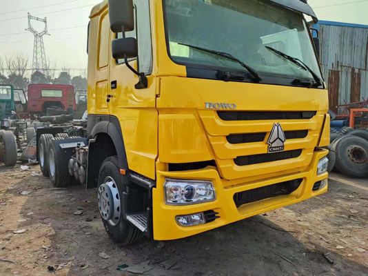 Desenho de pneus sem tubos Sinotruk 6*4 Caminhão-trator Amarelo Caminhão-cabeça Sinotruk