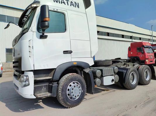 Transmissão manual Sinotruk Howoa7 Tractor Truck Head com boas condições de trabalho