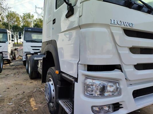 Pneus radiais Sinotruk C7h 6X4 430HP Trator caminhão Mc11.43-30 com DOT Certificação