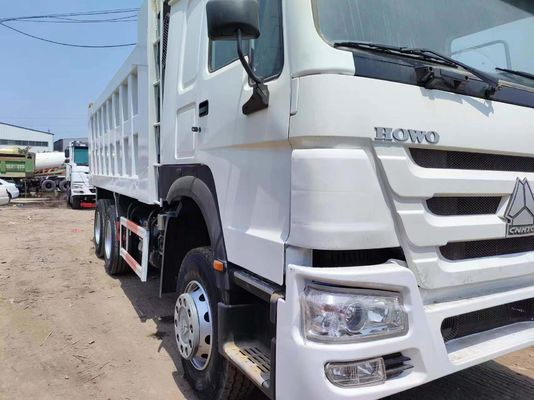 Caminhão de descarga branco HOWO 6*4 com capacidade de motor de 4-6 litros e requisitos do cliente