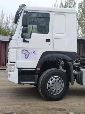 Sinotruk HOWO Caminhão-trator de 400 CV para call centers no estrangeiro e alta potência &gt; 450 cv