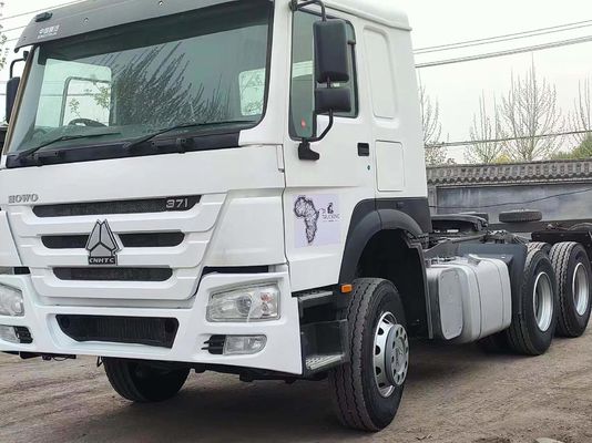 Sinotruk HOWO Caminhão-trator de 400 CV para call centers no estrangeiro e alta potência &gt; 450 cv