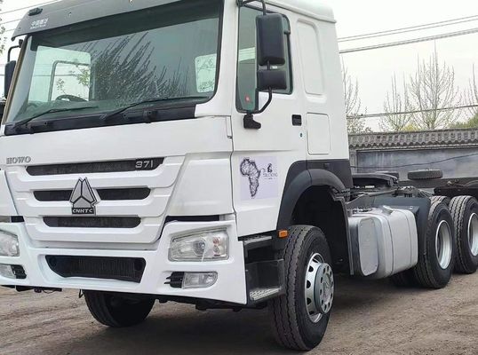 6×4 roda motriz Sinotruck HOWO 371HP Trator caminhão 8,55 * 2,5 * 3,5m com alta durabilidade