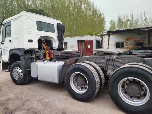 Sinotruk HOWO usado 6X4 8X4 10/12 rodas 371/380/420/400HP caminhão tractor 1 Incluído