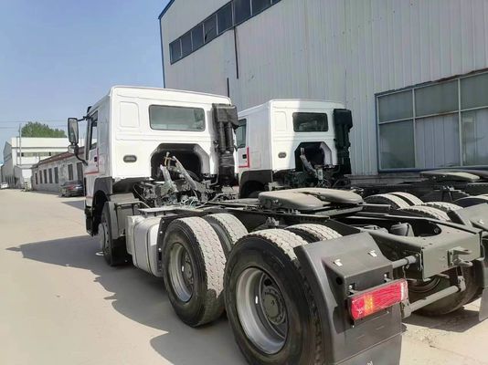 Caminhão tractor branco 420HP Sinotruk HOWO 6*4 com alta potência e boa condição
