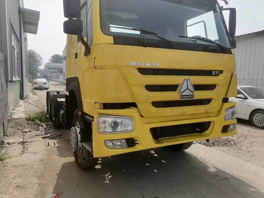 Caminhão Trator Sinotruk 6*4 Cor Amarelo Usado a partir de 6-8L Capacidade do motor