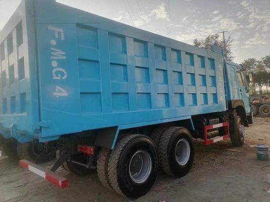 6*4 Tração à direita Direção Sinotruck HOWO Estilo de elevação frontal 375HP Dump Truck