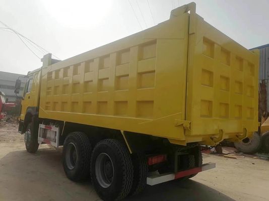 Sinotruck HOWO 6*4 camião de descarga amarelo com transmissão manual