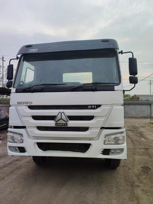 Sinotruck HOWO 6X4trator caminhão 371-430HP em cores diferentes com design de pneu radial