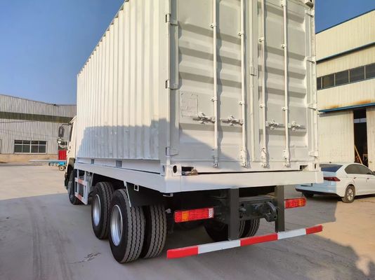6*4 Design de pneu radial Sinotruck HOWO Branco camião de segunda mão 10 pneus para roda motriz