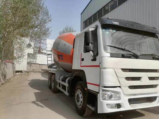 6×4 Sinotruck HOWO Camião-tanque de mistura com tamanho 8500x2500x3600mm