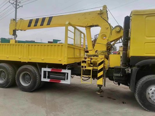 Venda Sinotruck personalizado HOWO 6 * 4 caminhão montado guindaste com especificações personalizadas
